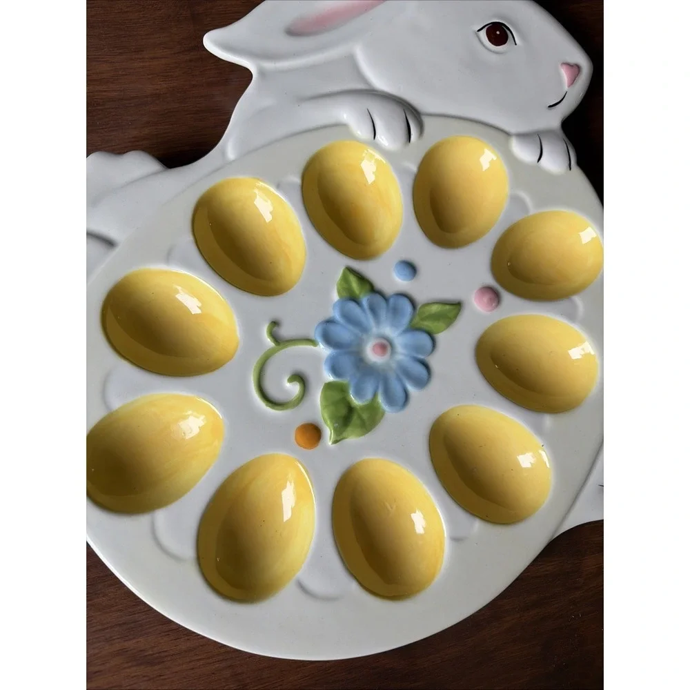 PIER 1 CERAMIC BUNNY DEVILED EGG PLATE